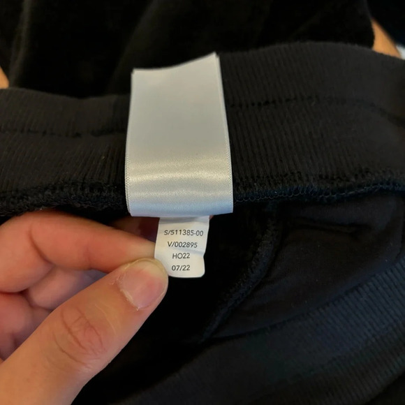 Athleta Double Cozy Karma Black Velour Fleece Plush Sweat pant Jogger Athleisure - Picture 3 of 15